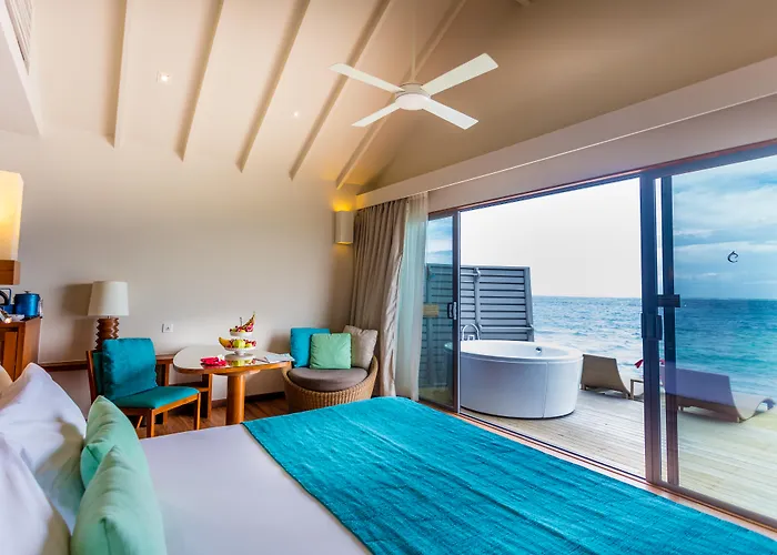 Hotel mit Pool: Centara Ras Fushi Resort & Spa Maldives - Stay 4 Nights Or More And Enjoy 50 Percent Off Speedboat Transfers, Valid For Stays From 6 Apr To 30 Sep 2026 (Adults Only)